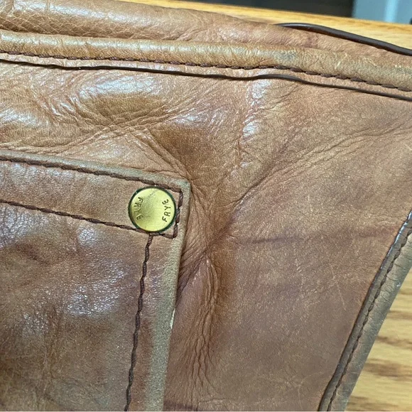 FRYE Campus Rivet Brown Antiqued Crinkled Leather Crossbody Purse - Picture 11 of 16